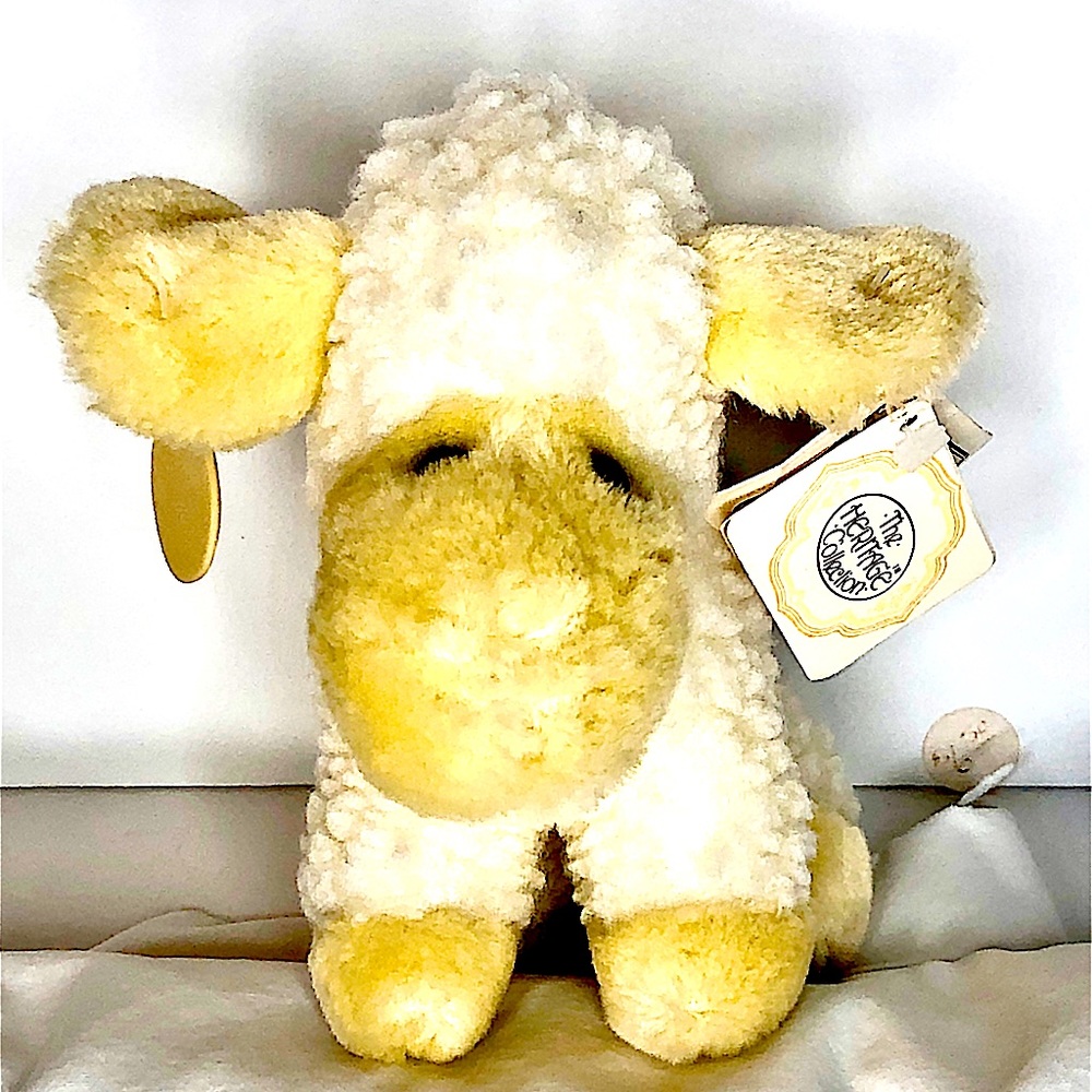 NWT-Sweet Vintage Soft Pale Yellow Lamb-Heritage Collection Ganz Bros.-5” - Picture 1 of 5